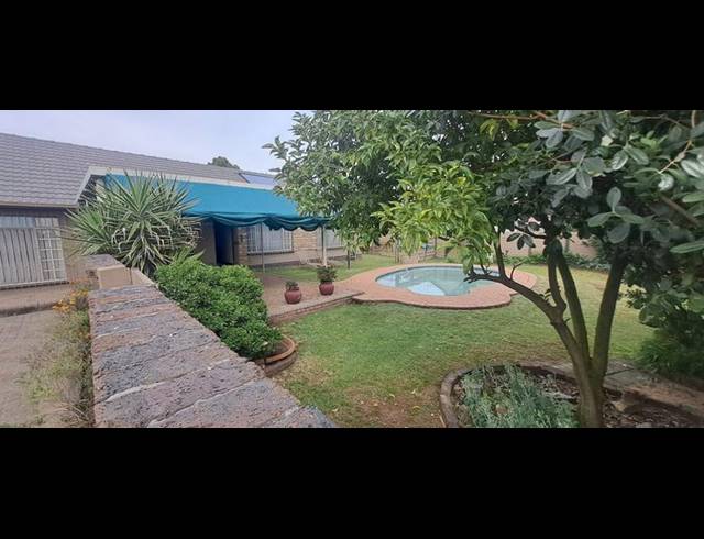 3 BEDROOM HOUSE FOR SALE IN GROENEWEIDE